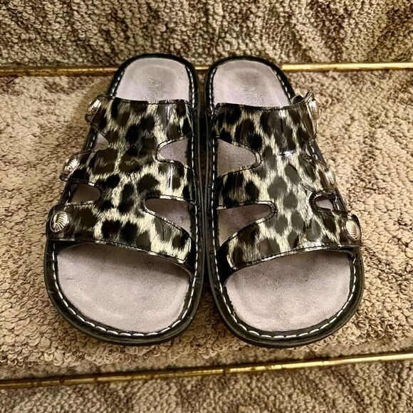 EUC Women's Alegria Dinah Black Gray Leopard Cheetah Print Sandals 40 9.5 - 10 - Picture 2 of 6